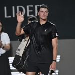 João Fonseca mostra abatimento e lamenta perda de chances no Rio Open: “Bobagem da minha parte”