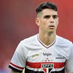 Oscar abre mão de disputa por R$ 53 milhões, e reunião pode selar rescisão com o São Paulo