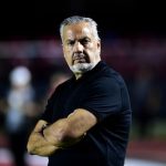 Boto também está pressionado no Flamengo? Entenda situação do diretor de futebol