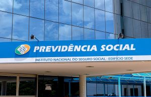 prev